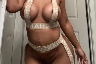 Cum💦 Take A Dip In This Tight Wet Pssy😋 - Image 3