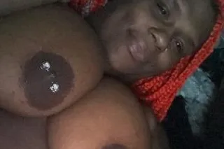 😎 QV and Hhr Special For Some🤤... - Image 2