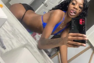 NEW IN TOWN⭐Cum See Mee - Image 5