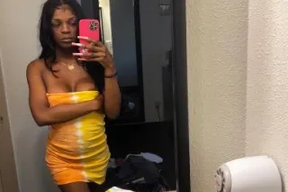 💦BUSTY TRANNY GIRL NEXT DOOR 👄💦🎊 CURVY, ELITE, NAUGHTY ENERGY AWAITS YOU 🥰👅🧚🏽💋 - Image 9