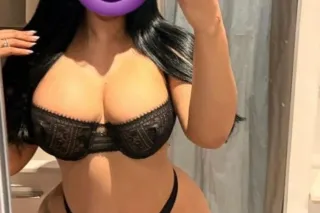 sofia - 24 - Image 2