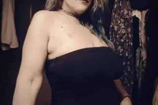 IN MICHIGAN CITY 10/5 FOR THE WKND Looking for a PAWG How bout a PAWM [Phat AssWhite Milf] instead😘 - Image 6