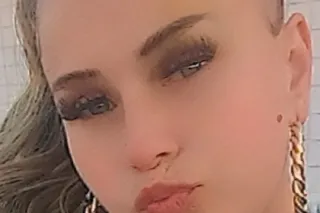 New New New Hot Blonde Beauty Here To Play - Image 3