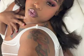 420 Friendly 💨 FACETIME VERIFY 📲 Gorgeous and THICK 😙🍑 Upscale! Classy and Nasty 😋💦 NEPTUNE INCALLS 🏩 - Image 1