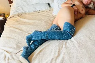 $$$ RUNNING A SPECIAL FOR ONE HOUR$$$🫦💋🫦 IF YOUR LOOKING FOR THE BEST ORAL OF YOUR LIFE THENPLEASE BOOK AN APPOINTMENT TODAY YOU WON'T BE SORRY!!🫦💋🫦 - Image 5