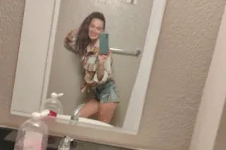 WET & READY 💦💦💦💦 - 46 - Image 1