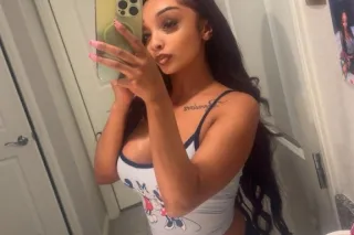 sweet and petitie - 22 - Image 2