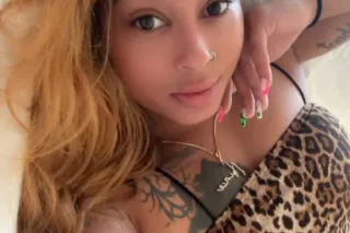 DEALS ALL DAY🎀🤩Treasure Coasts... - Image 1