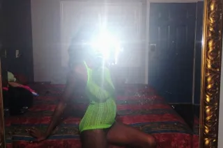 Come Let Me Suck Your 🍆💦 Last ... - Image 2