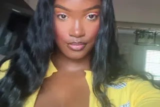 AVAILABLE NOW 💋 - 27 - Image 2