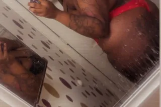 THICK CHOCOLATE READY FOR OUTC... - Image 2