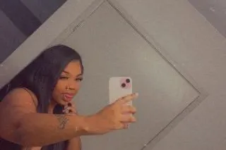 Deepthroat Queen Come See What... - Image 4