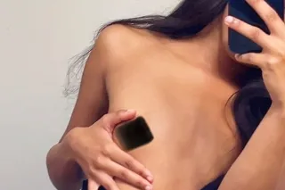 4’11 Lightskin Cutie😍💦🚘Cum see... - Image 1