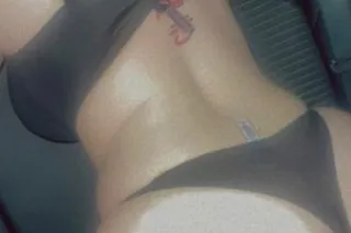 Blue Eyed Snow Bunny ;) freak nasty.. wet pussy.. sloppy toppy.. - Image 1