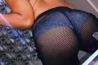 PRETTY AND PETITE 😍A CARMELS L... - Image 3