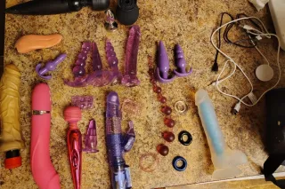 I'M HERE TO FULFILL YOUR SEXUAL DESIRES - Image 12