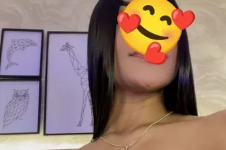 available now sexy girl - 52 - Image 1