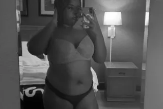 Heey BABES🥰 Come TREAT🍭Your SW... - Image 4