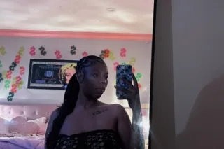 AVAILABLE 💋 (incalls & outcall... - Image 1