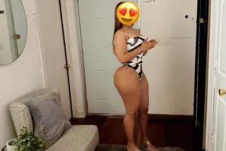 sexy latina - 30 - Image 1