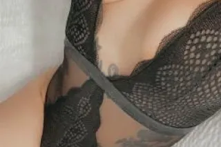 Onlyfans Creator @ Alondraa_ma... - Image 1