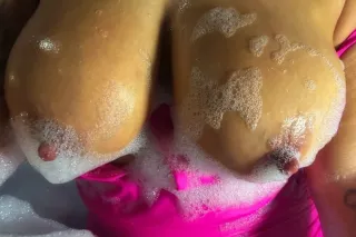 VERA LYNN : WED after 4 pm/THU... - Image 2