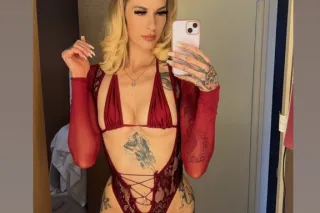 Tall Blonde Top Model Barbie 👸... - Image 4