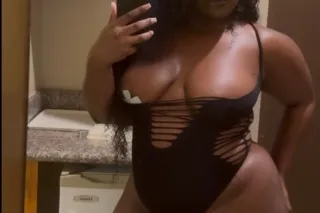 Throat Princess🫦 📲🤳 2 POP SPEC... - Image 2