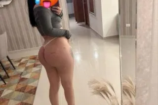 Joven latina🔥 muy rica,culo grande🍑 enormes tetas🍒 Ricas mamadas💦 sexo muy rico ahora amor 🔥 no hago salidas☘ - Image 1
