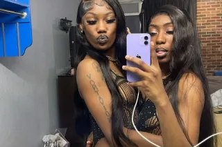 CUM SEE US💋 TWO GIRL SPECIALS 💦💦TWINN - Image 1