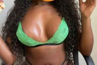 $90 deal Sexy💦Hot Exotic 🍫 Thi... - Image 2