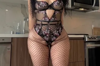 🍑💦 BIG BOOTY PUERTO RICAN AND ... - Image 1