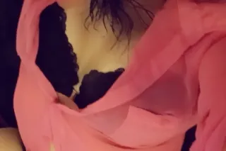 Single lonely female waiting to hear from you - Image 11