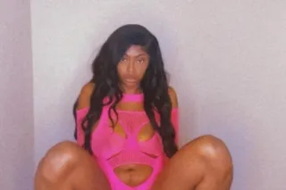 Pretty in Pink 💕 - Image 1