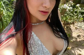 sexy latina - 27 - Image 2