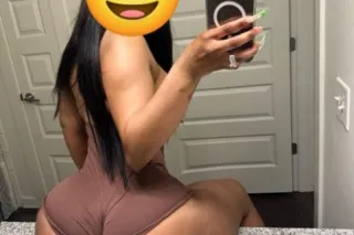 AVAILABLE NOW 🍓 🍉REALLY PRETTY GIRL 🍇 24/6 - Image 1