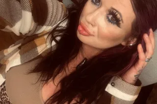 Horny Playmate Awaits 💖 - 26 - Image 4