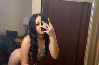 𝐁𝐮𝐛𝐛𝐥𝐲 𝐏𝐮𝐞𝐫𝐭𝐨 𝐑𝐢𝐜𝐚𝐧 Baddie🔥 Lil Secret Freak 🤫 ASK About My 2 Girl Special 👭 - Image 9