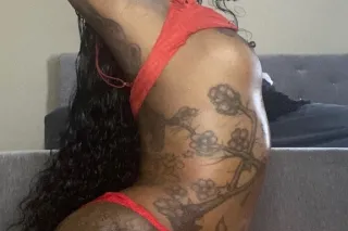 🫂👥 TWO OF THE BADDEST BADDIES ... - Image 3