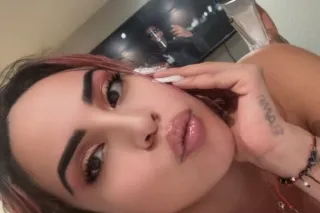 CUM LET ME CURE YOU AND BE YOUR FAVORITE THROAT DOCTOR💗🍬CUM STRETCH MY TIGHT LITTLE HOLES💦🫣 MIXED LATINA TREAT READY TO PLAY🍬💦 - Image 4