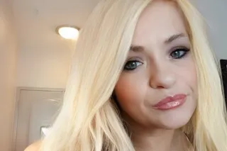 Are you ready for sweet and petite tasty treatI'Il make ya blush - Image 10