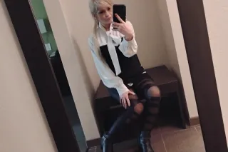 Are you ready for sweet and petite tasty treatI'Il make ya blush - Image 7