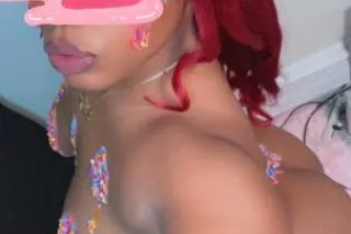 curvaceous, queen 🧚🏽🍭🎬 - Image 4