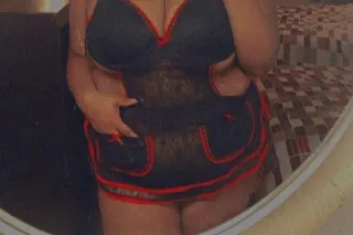 WANNA PLAY 🥰☺💦 - Image 1