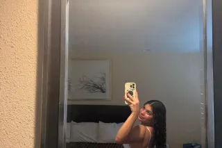 Sexy chica latina caliente dis... - Image 3