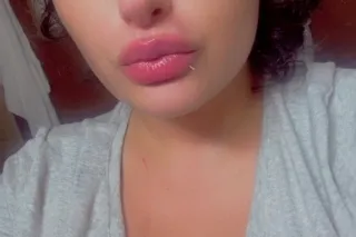 do you want to get please put me on my knees 😏 - Image 4