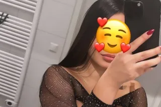 sexy latina - 25 - Image 2