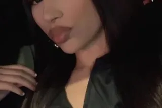 pretty and thick want ti be yo... - Image 1