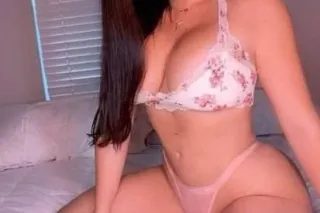 karina 😈 Colombiana🍑 - 37 - Image 1