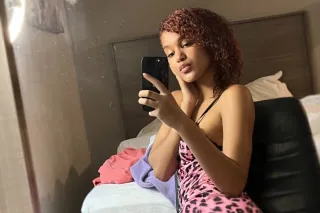 Christmas deals Slim thick bad... - Image 1